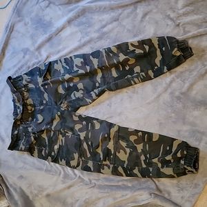 V.I.P: Camouflaged Cargo-like Type Pants